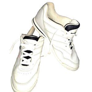 Brunswick Pioneer Women's 8.5 White Leather Bowling Shoes